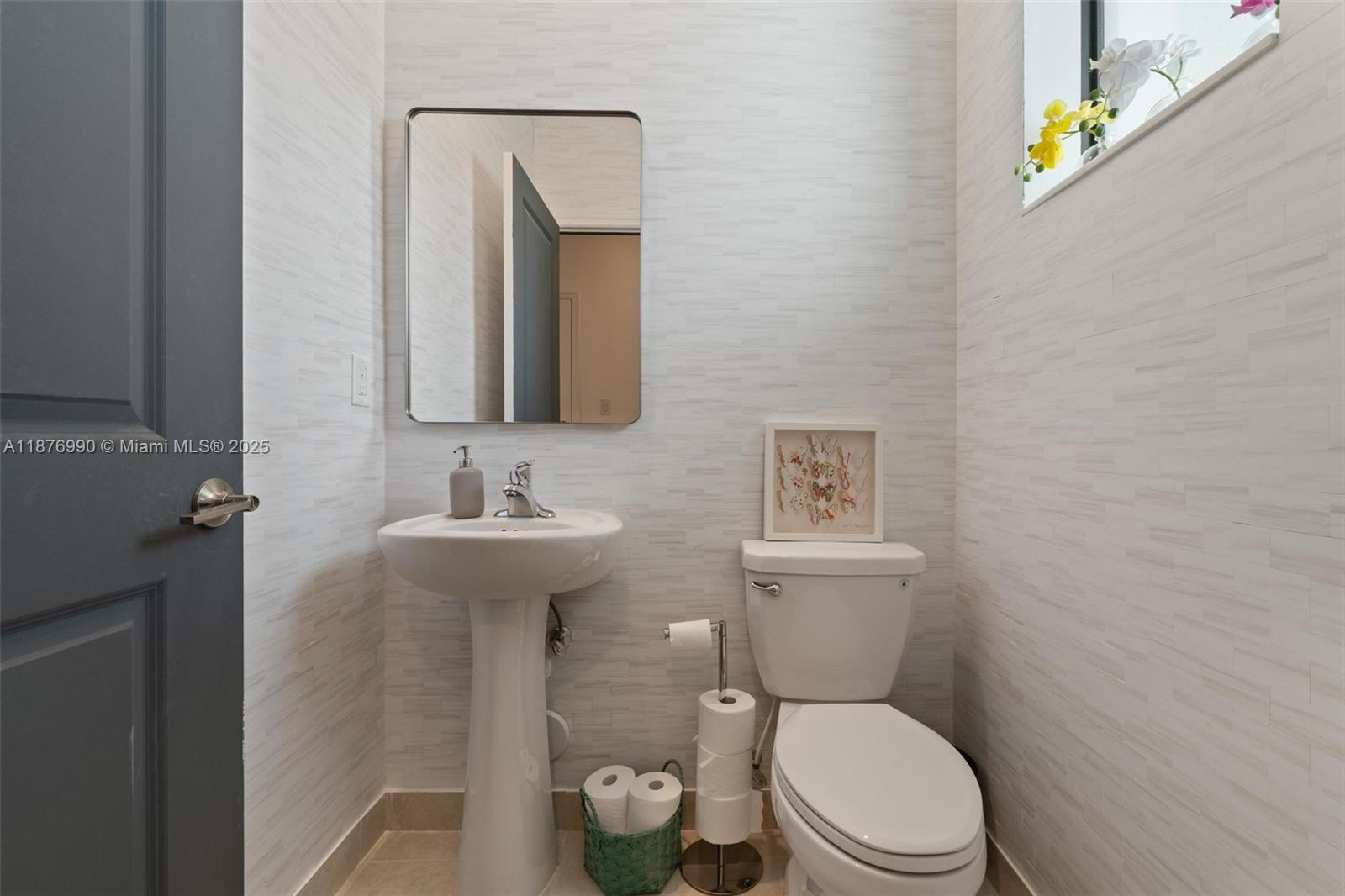 VIA VENTURE NEIGHBORHOOD - Residential