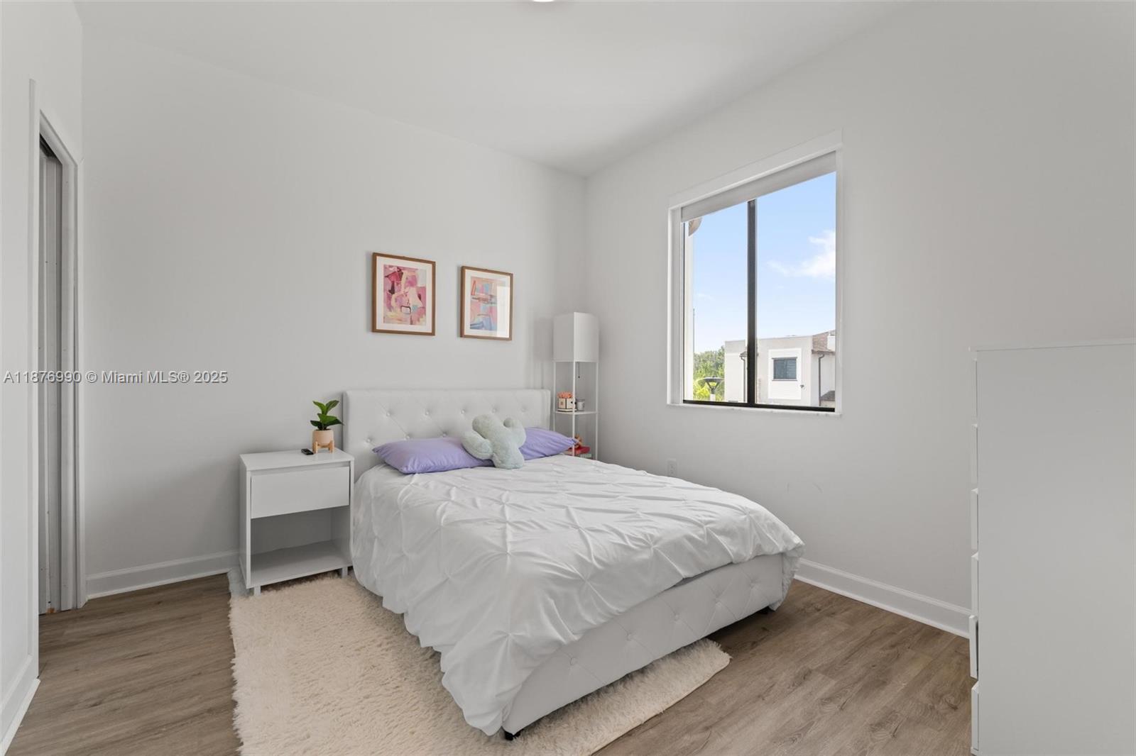 VIA VENTURE NEIGHBORHOOD - Residential