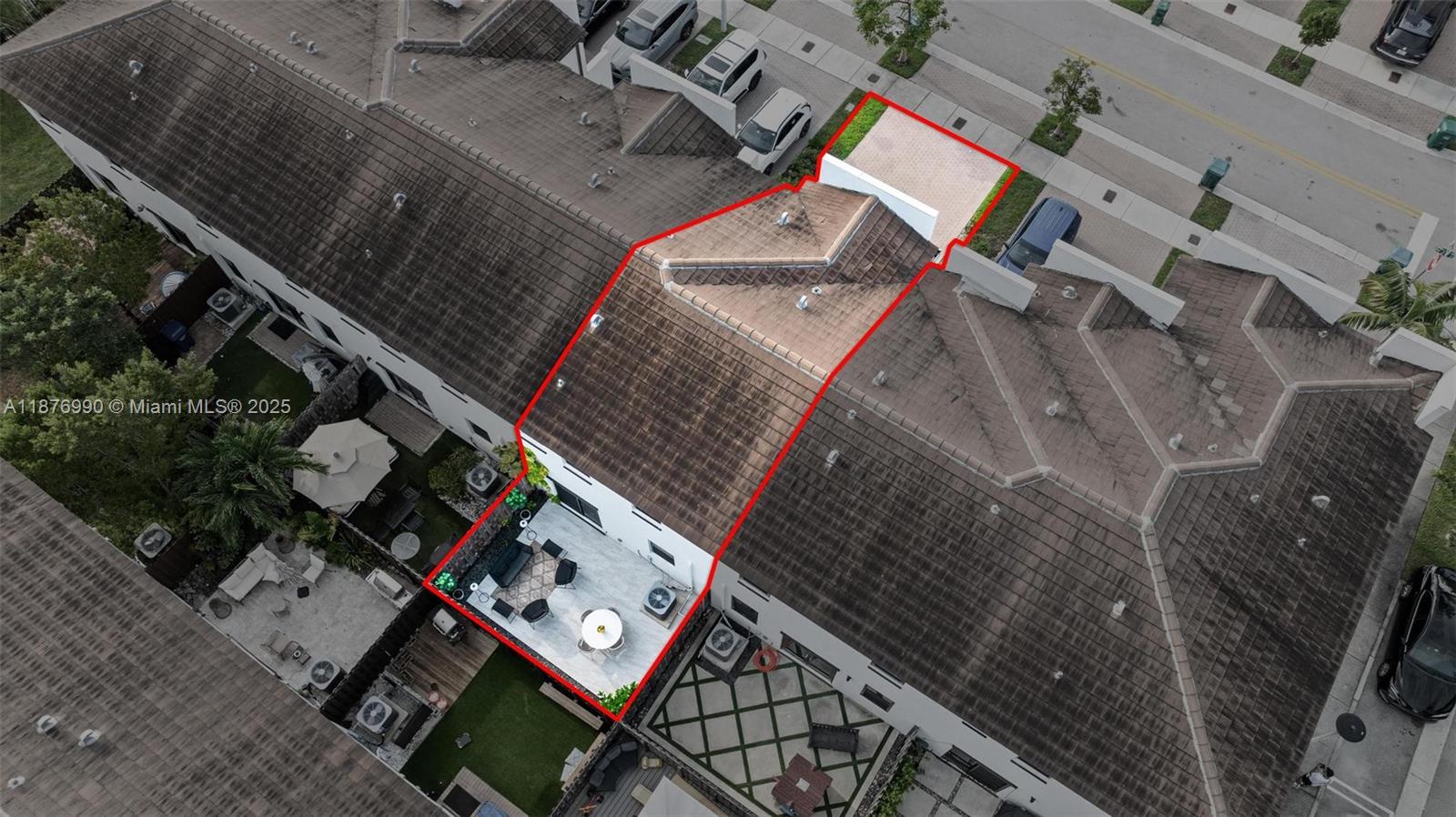 VIA VENTURE NEIGHBORHOOD - Residential