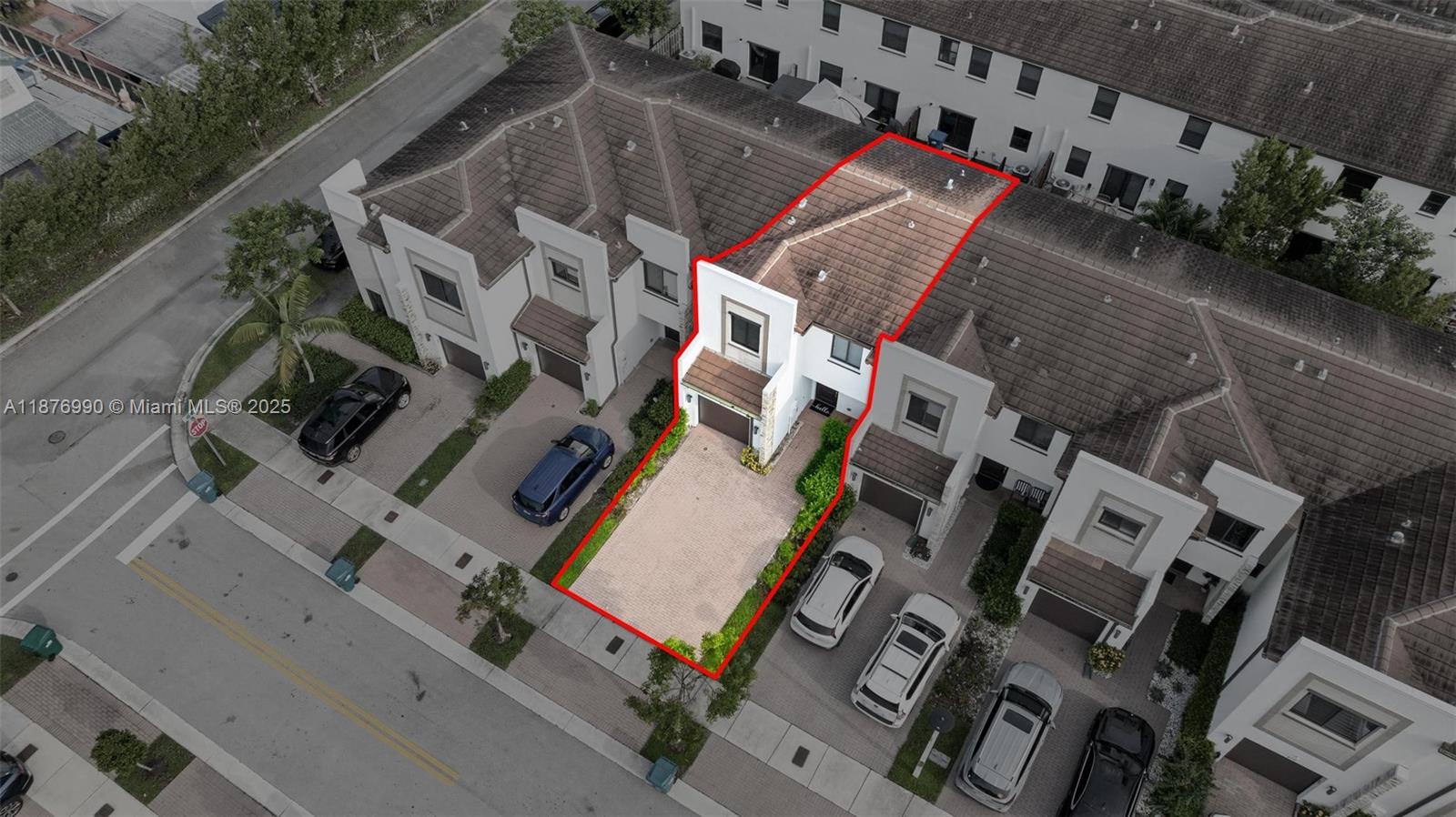 VIA VENTURE NEIGHBORHOOD - Residential