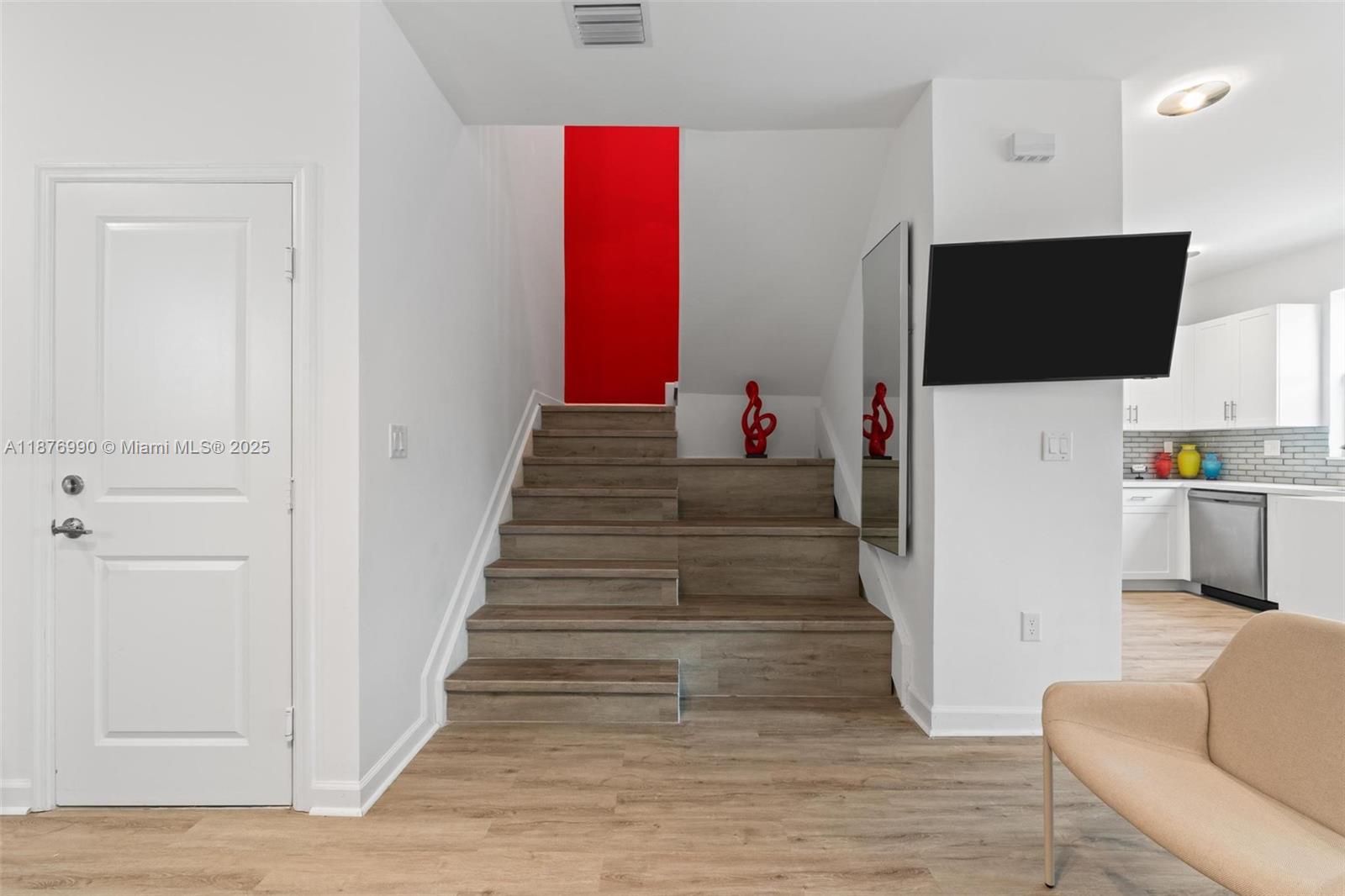 VIA VENTURE NEIGHBORHOOD - Residential