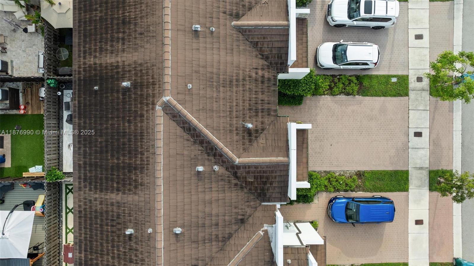 VIA VENTURE NEIGHBORHOOD - Residential