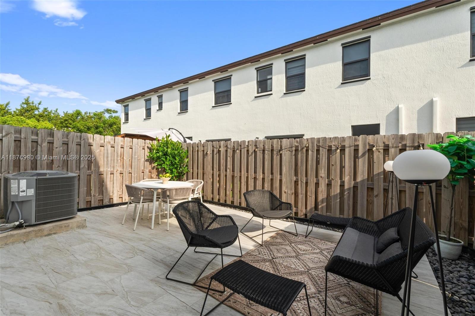 VIA VENTURE NEIGHBORHOOD - Residential