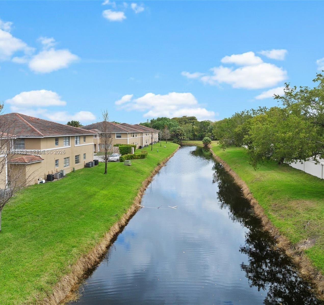 LAKEWOOD VILLAGE - Residential Lease