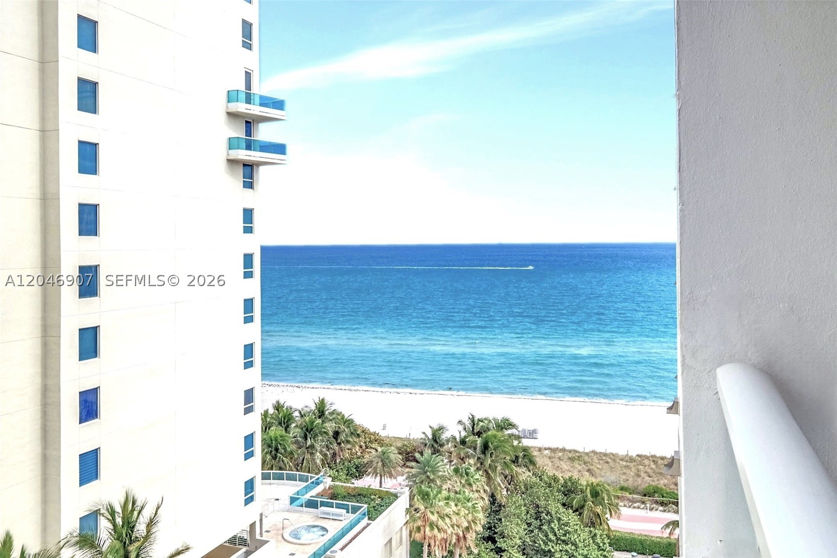 5005 Collins Ave 1224