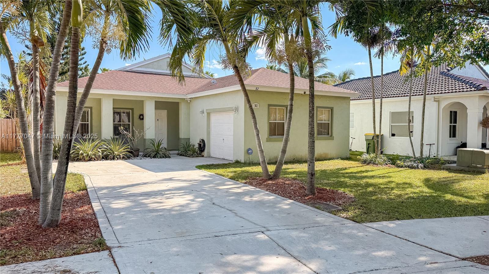 82 Nw 4th St, Homestead, Miami-Dade County, Florida - 2 Bedrooms  
2 Bathrooms - 