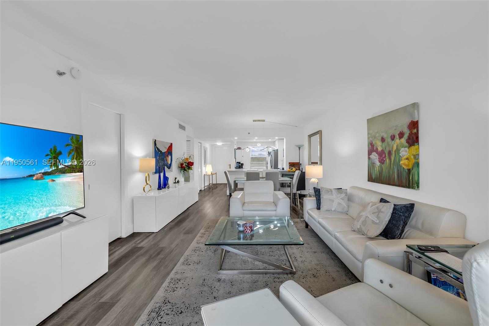 18TH HOLE AT INVERRARY CO - Residential