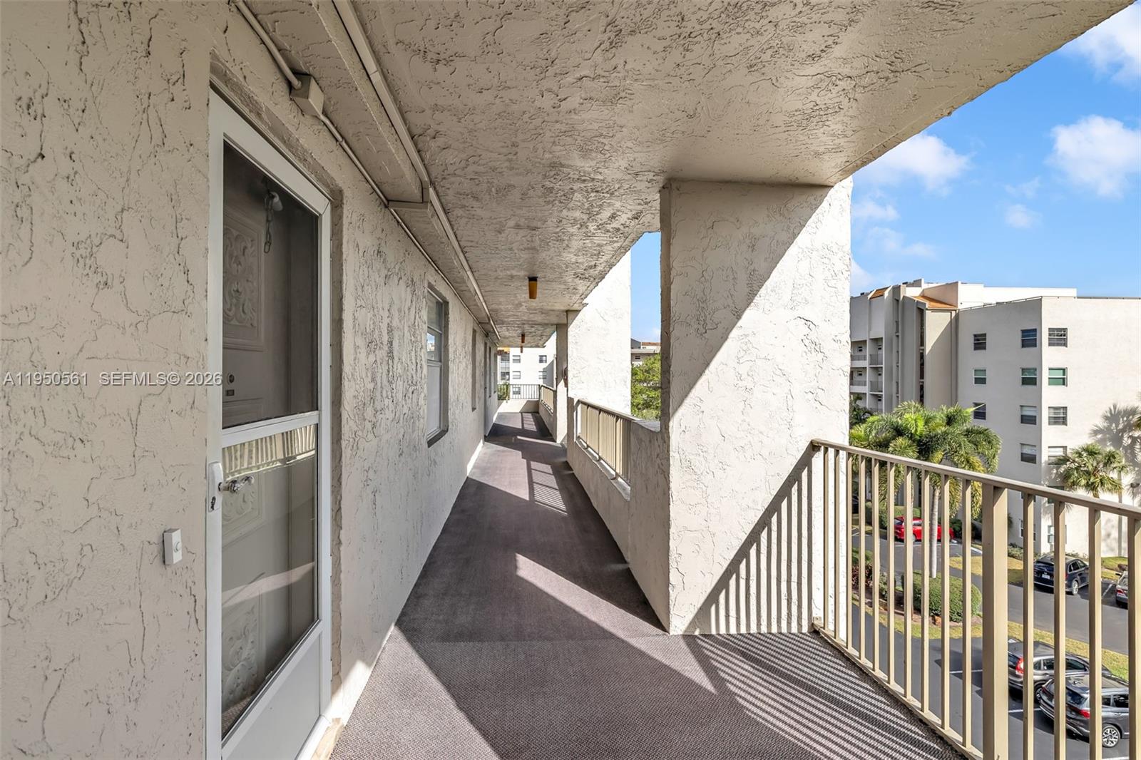 18TH HOLE AT INVERRARY CO - Residential