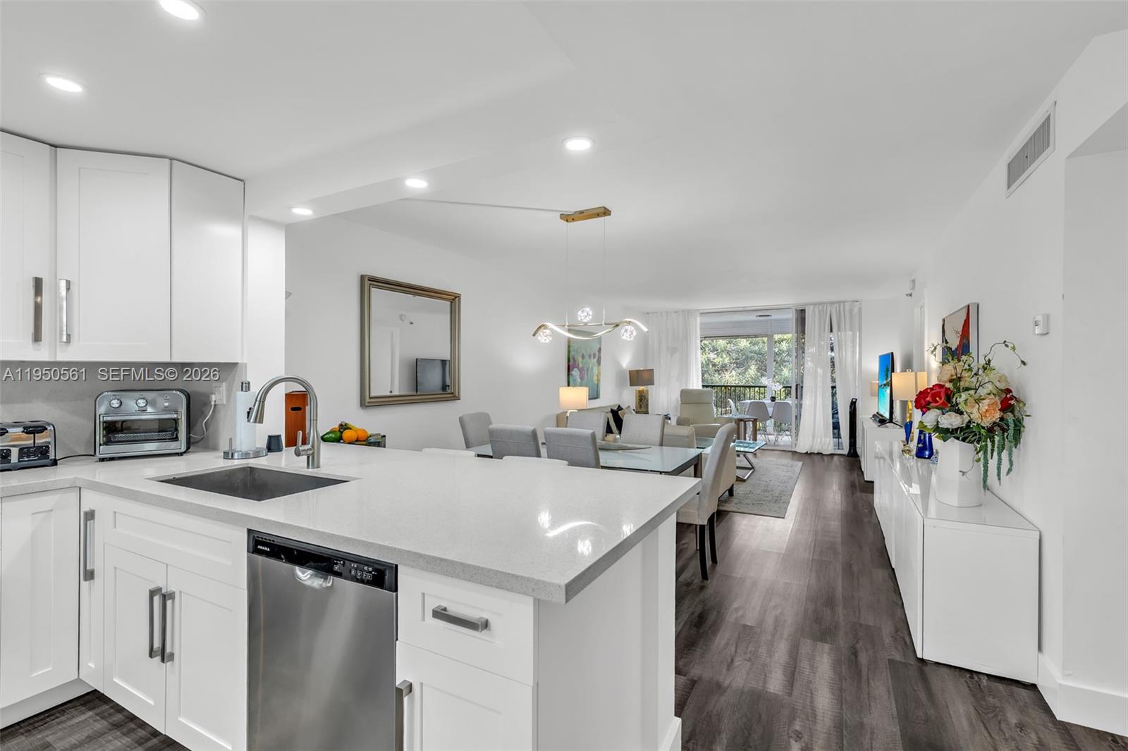 18TH HOLE AT INVERRARY CO - Residential