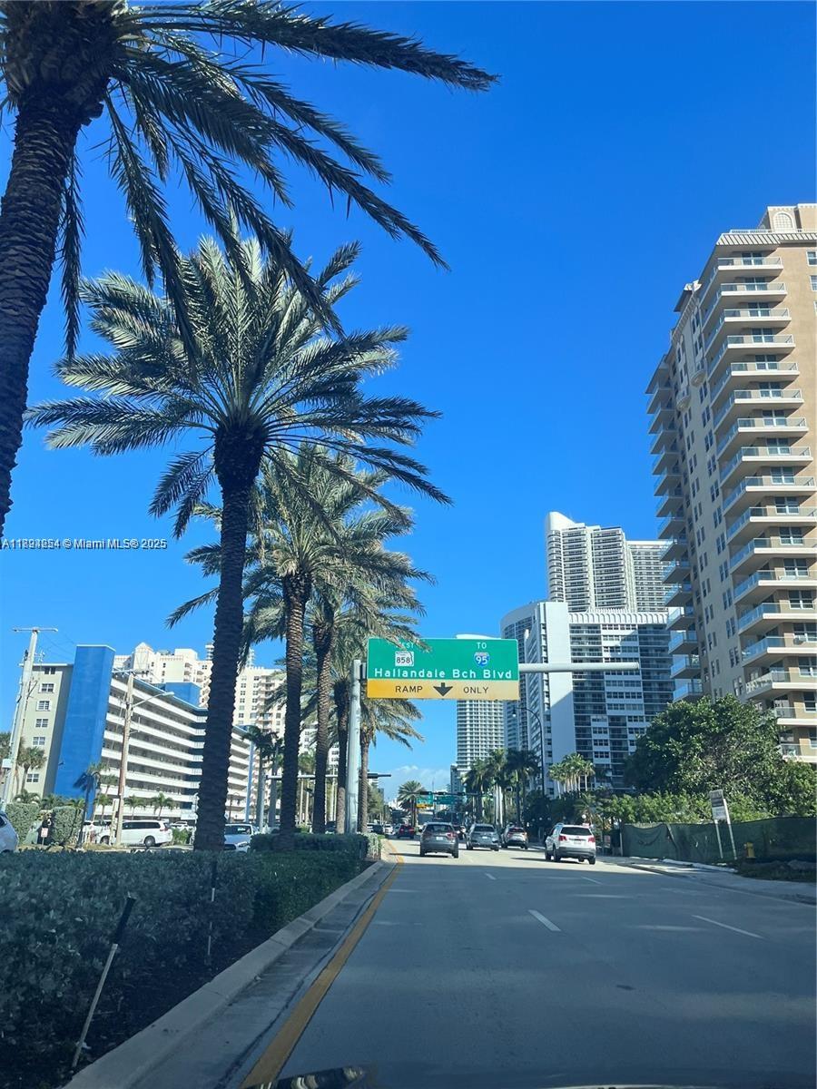 Spacious and bright 2-bedroom, 2-bathroom condo in a quiet and convenient area — just across Ocean Dr, street from the beach! ???
Fully furnished, ready to move in, with quick access to I-95 and surrounded by top shopping and dining options such as Walmart Supermarket, Starbucks, Pizza Piola, Publix, and many more.
Only 15 minutes from Aventura Mall and Aventura Hospital, and just 10 minutes from Gulfstream Park with its restaurants, shops, and entertainment.
Enjoy the perfect balance of comfort, convenience, and the Miami Beach lifestyle.
The building features a beautiful pool overlooking the canal, ideal for relaxing and enjoying the tropical ambiance. ??