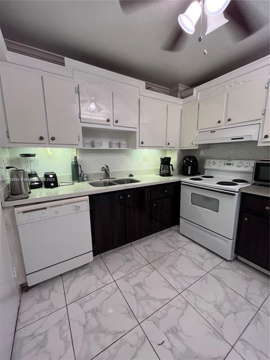 CHELSEA BAYVIEW CONDO - Residential Lease