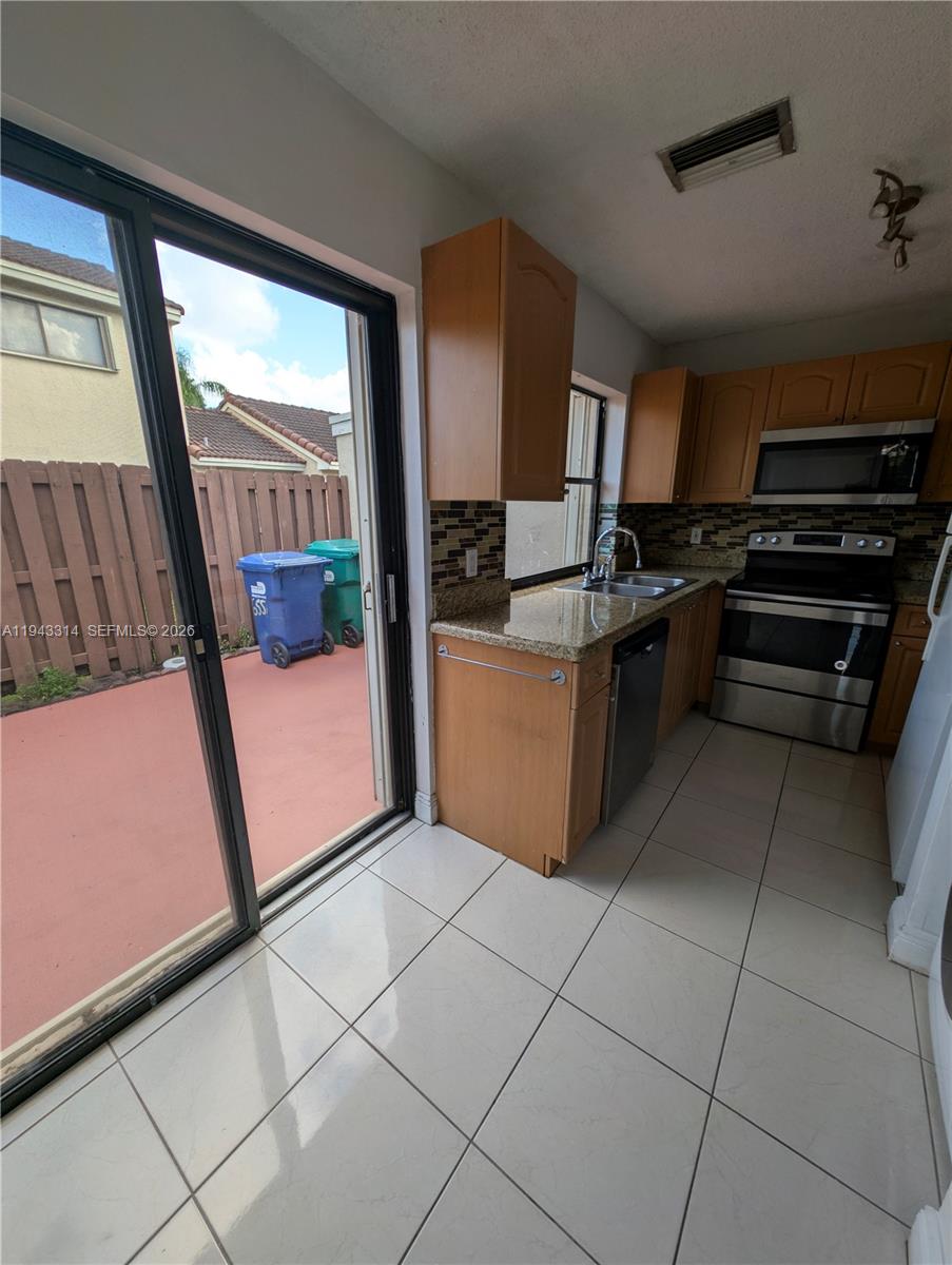 VILLA HOMES AT THE MOORS - Residential