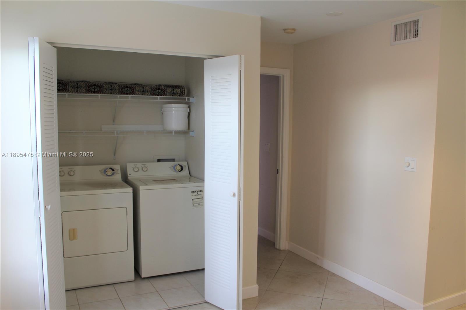 SUNDANCE AT DAVIE CONDO - Residential Lease