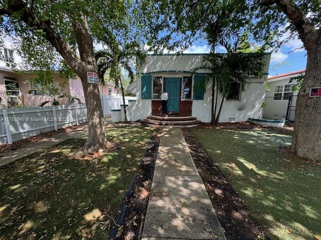 Rental Property at 1925 Jefferson St 1, Hollywood, Broward County, Florida - Bedrooms: 1 
Bathrooms: 1  - $1,550 MO.