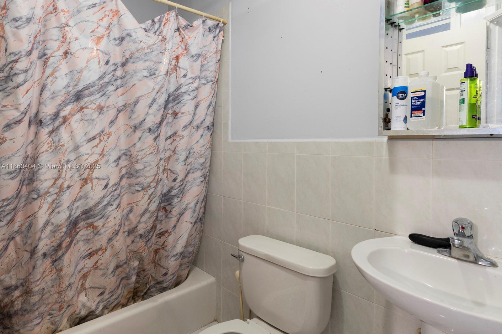 MAJESTIC HOMES - Residential