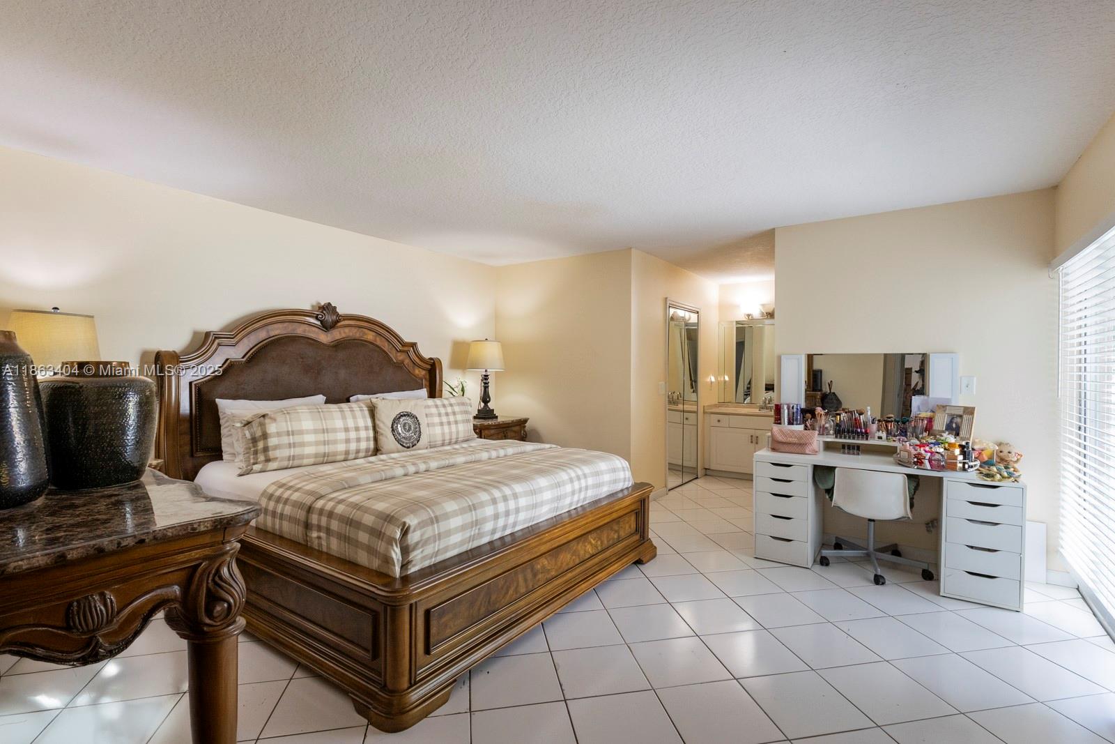 MAJESTIC HOMES - Residential