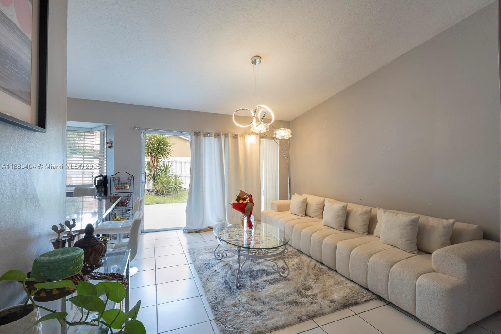 MAJESTIC HOMES - Residential