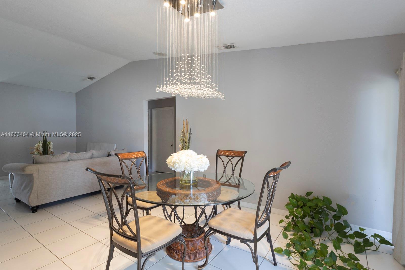 MAJESTIC HOMES - Residential