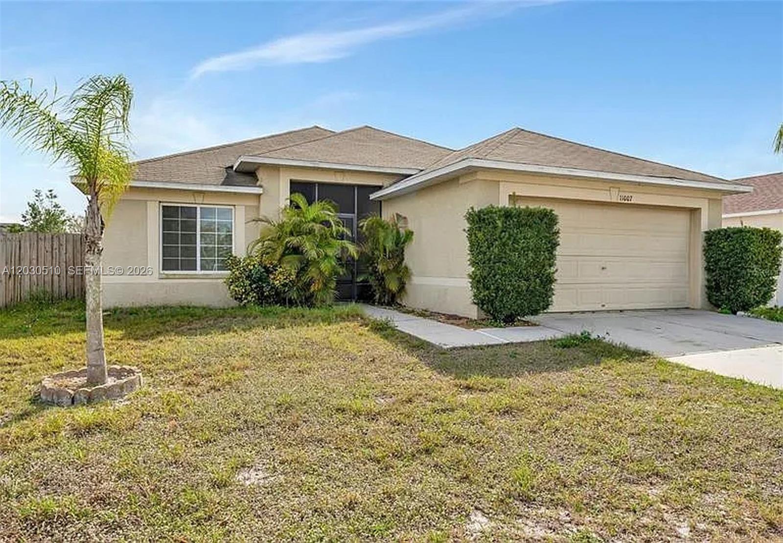 Photo 1 of 25 — 11007 Whitecap Dr, Riverview, FL 33579