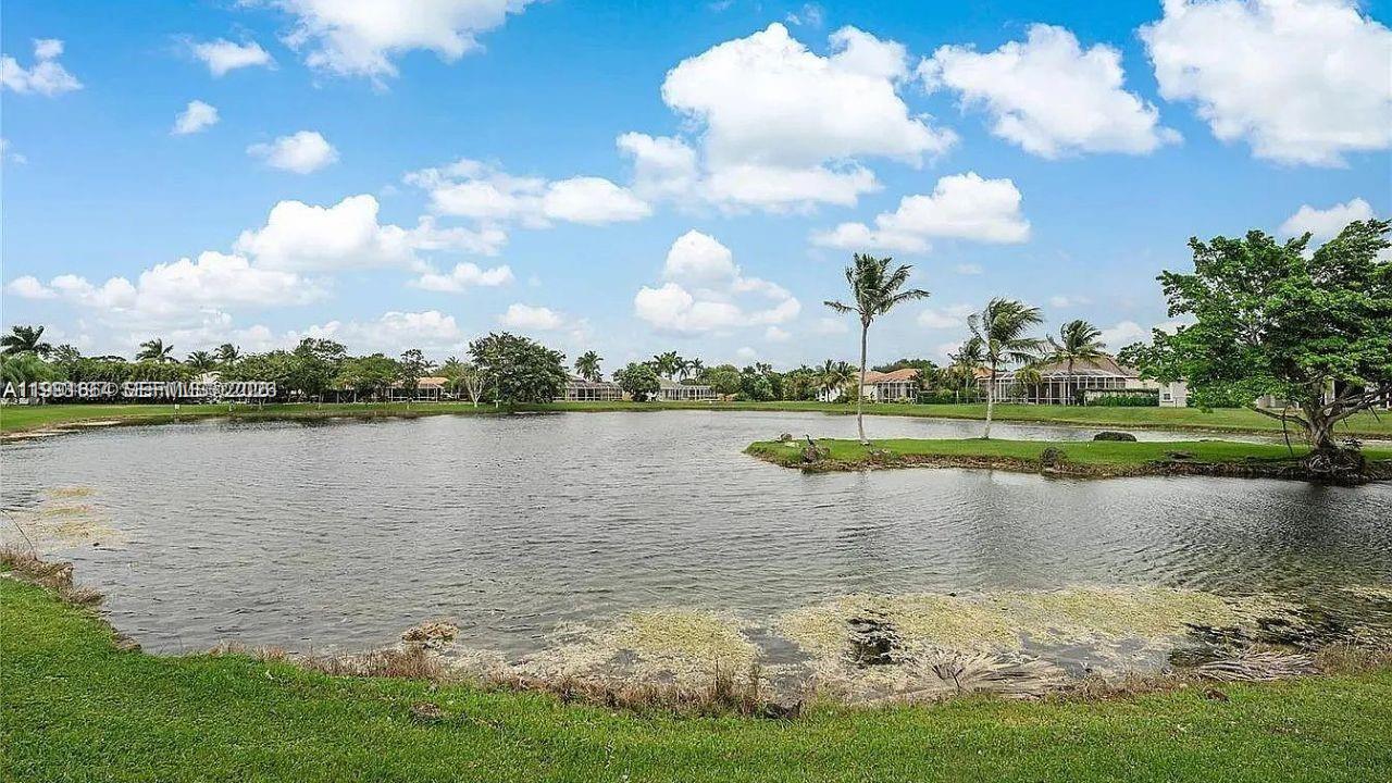 DUNWOODIE AT KEYS GATE - Residential Lease