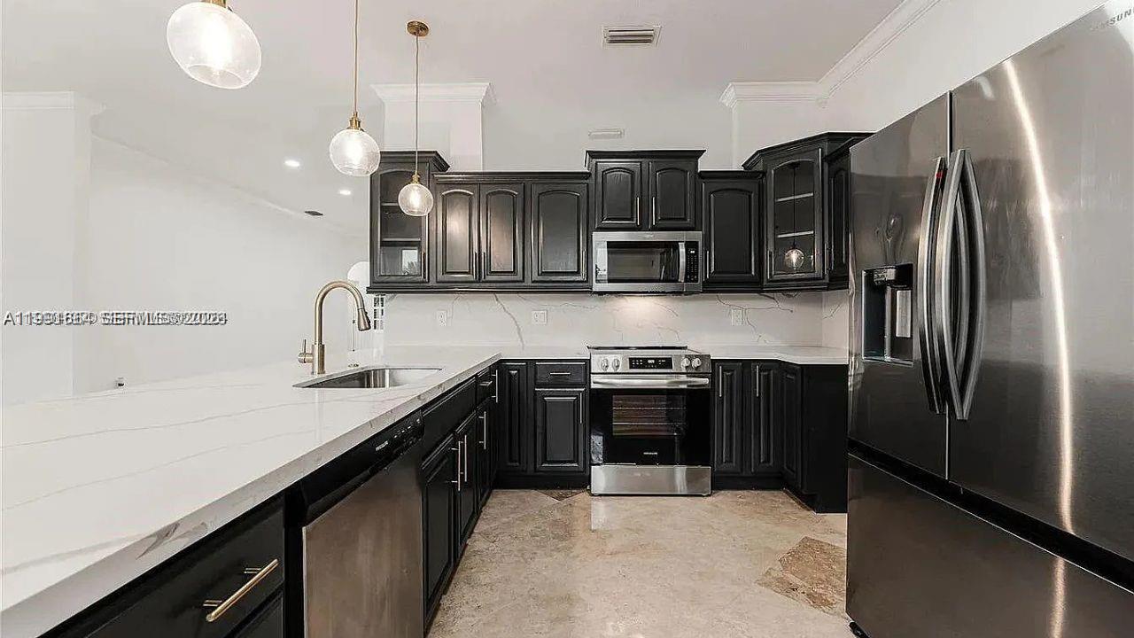 DUNWOODIE AT KEYS GATE - Residential Lease