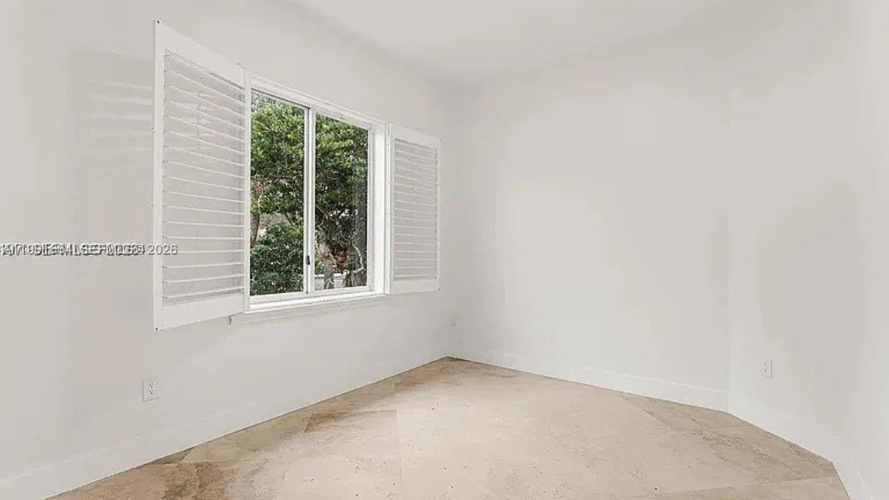 DUNWOODIE AT KEYS GATE - Residential Lease