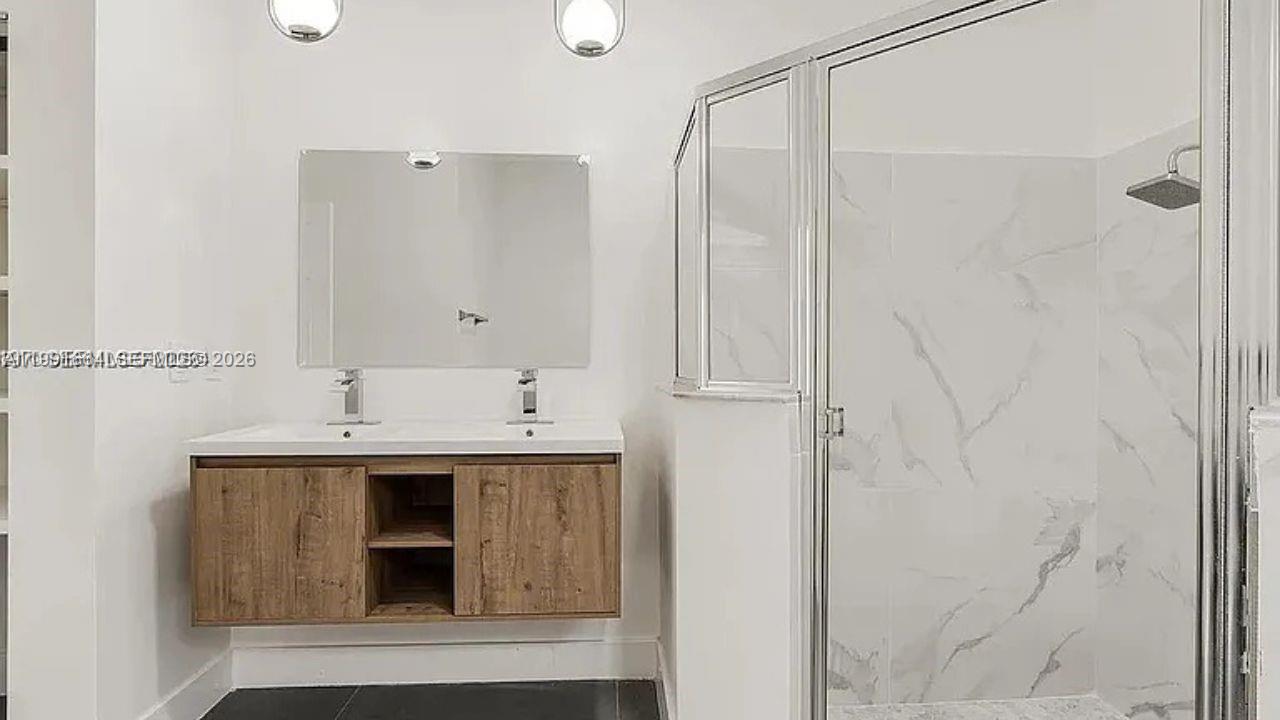 DUNWOODIE AT KEYS GATE - Residential Lease