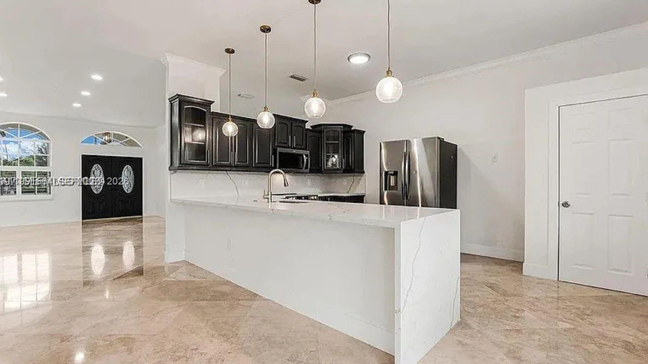 DUNWOODIE AT KEYS GATE - Residential Lease