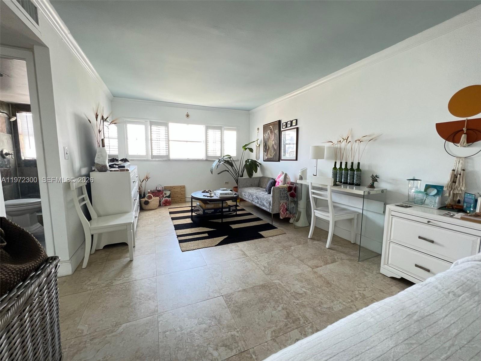 OCTAGON TOWERS I CONDO - Residential