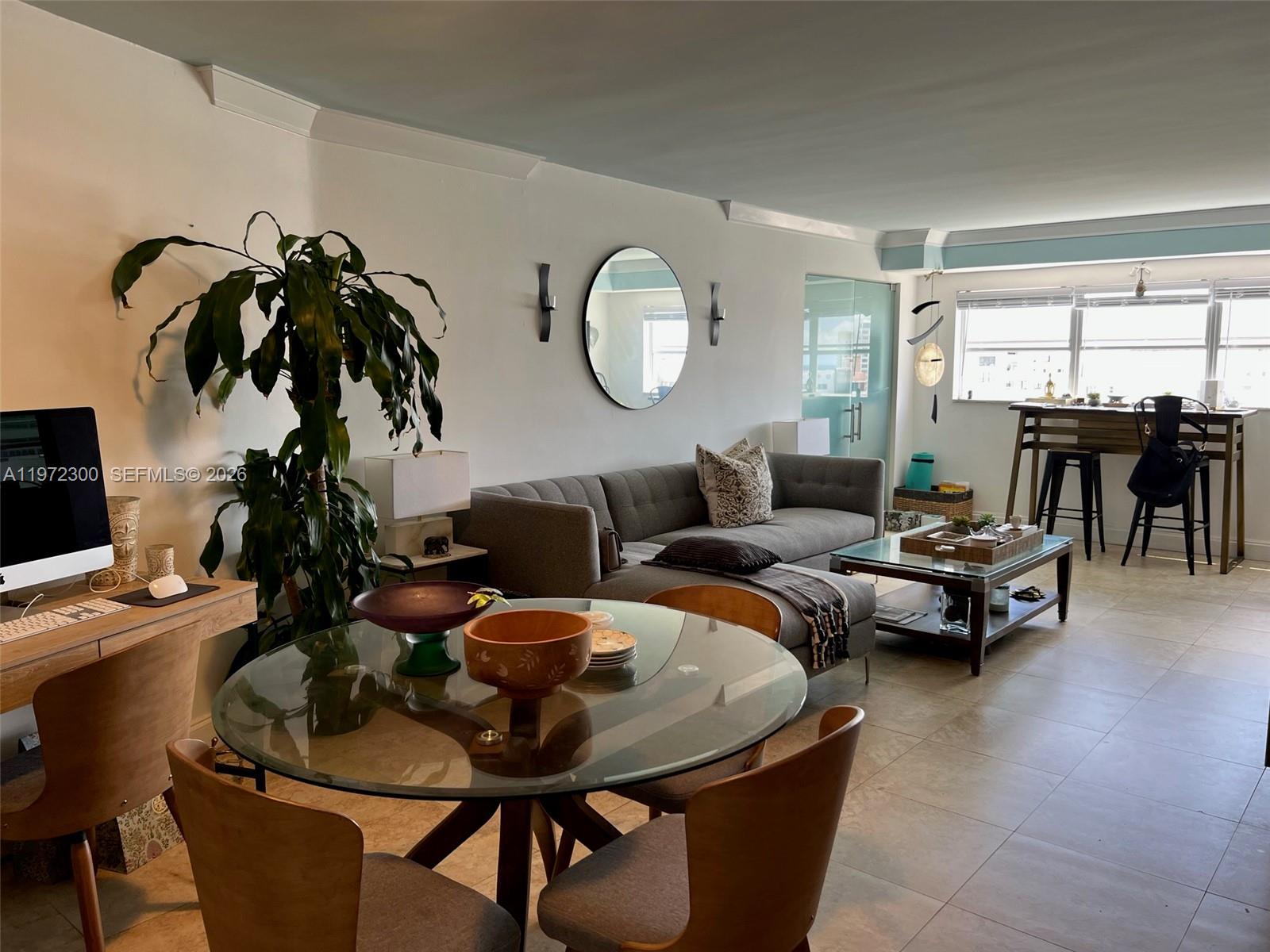 OCTAGON TOWERS I CONDO - Residential