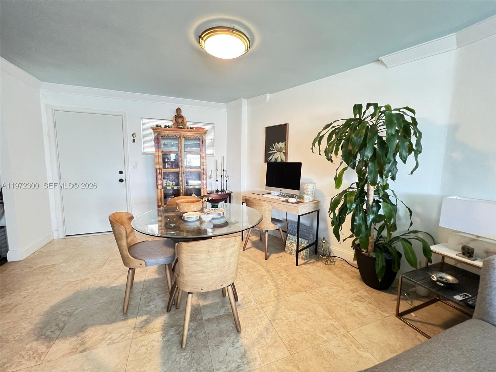 OCTAGON TOWERS I CONDO - Residential