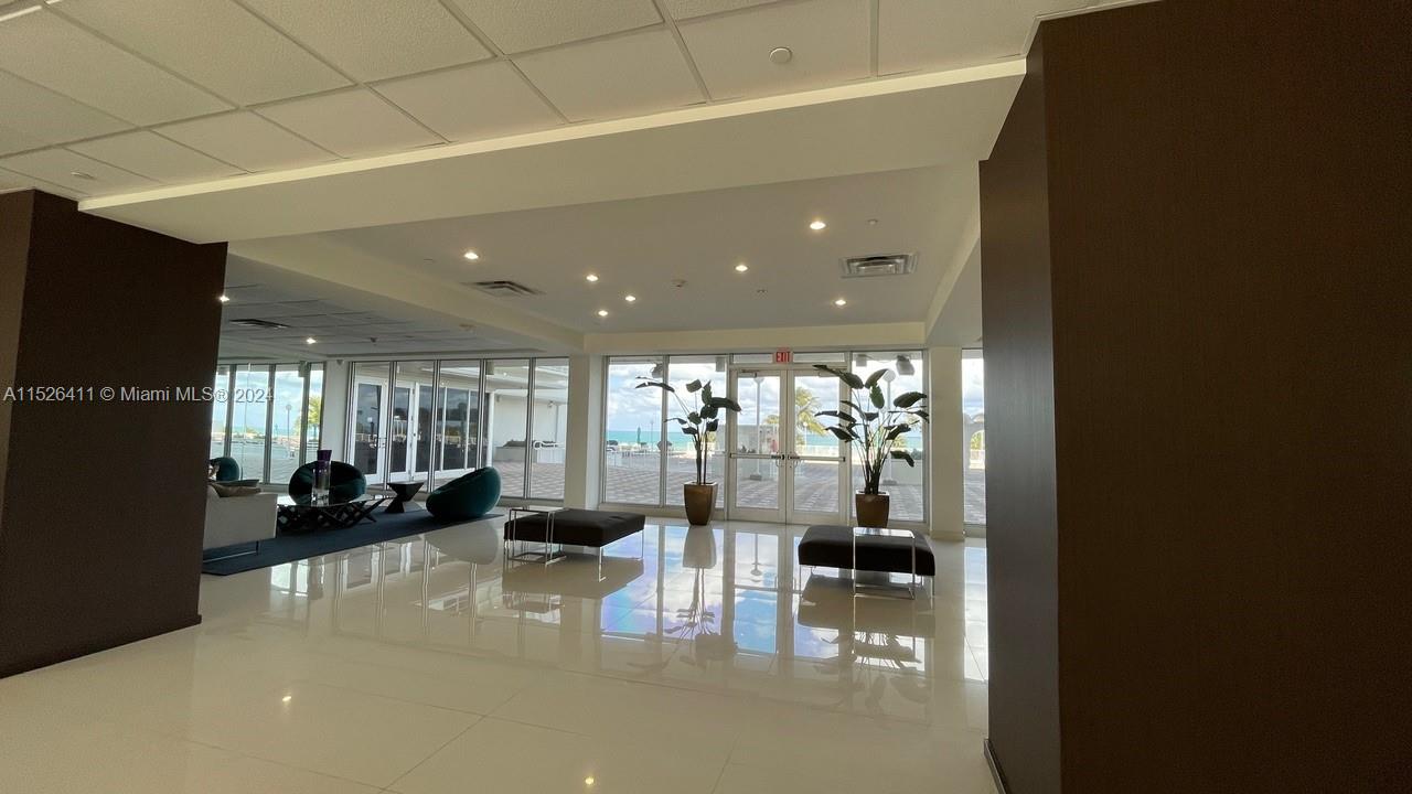 ARLEN BEACH CONDO - Residential Lease