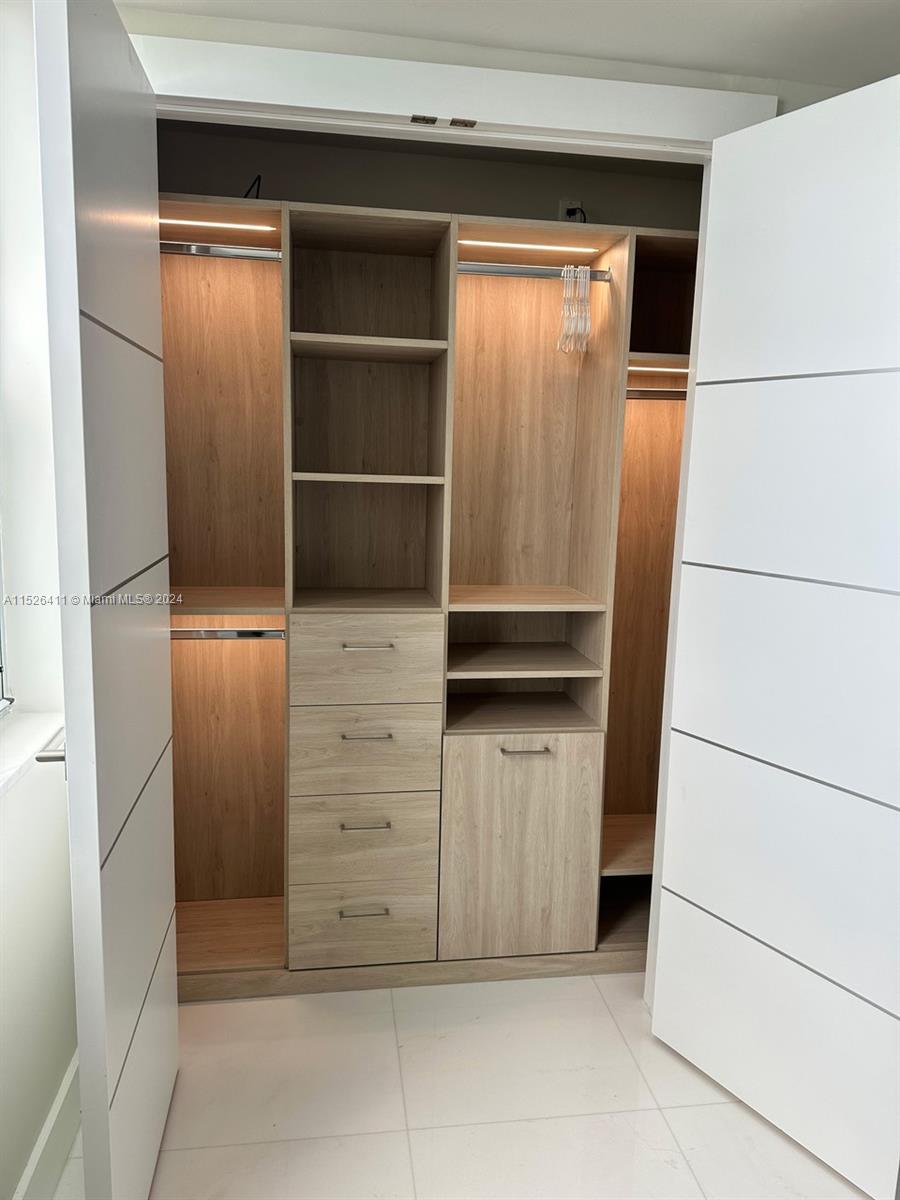 ARLEN BEACH CONDO - Residential Lease