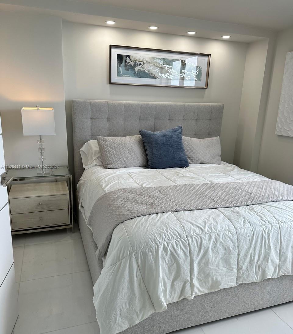 ARLEN BEACH CONDO - Residential Lease