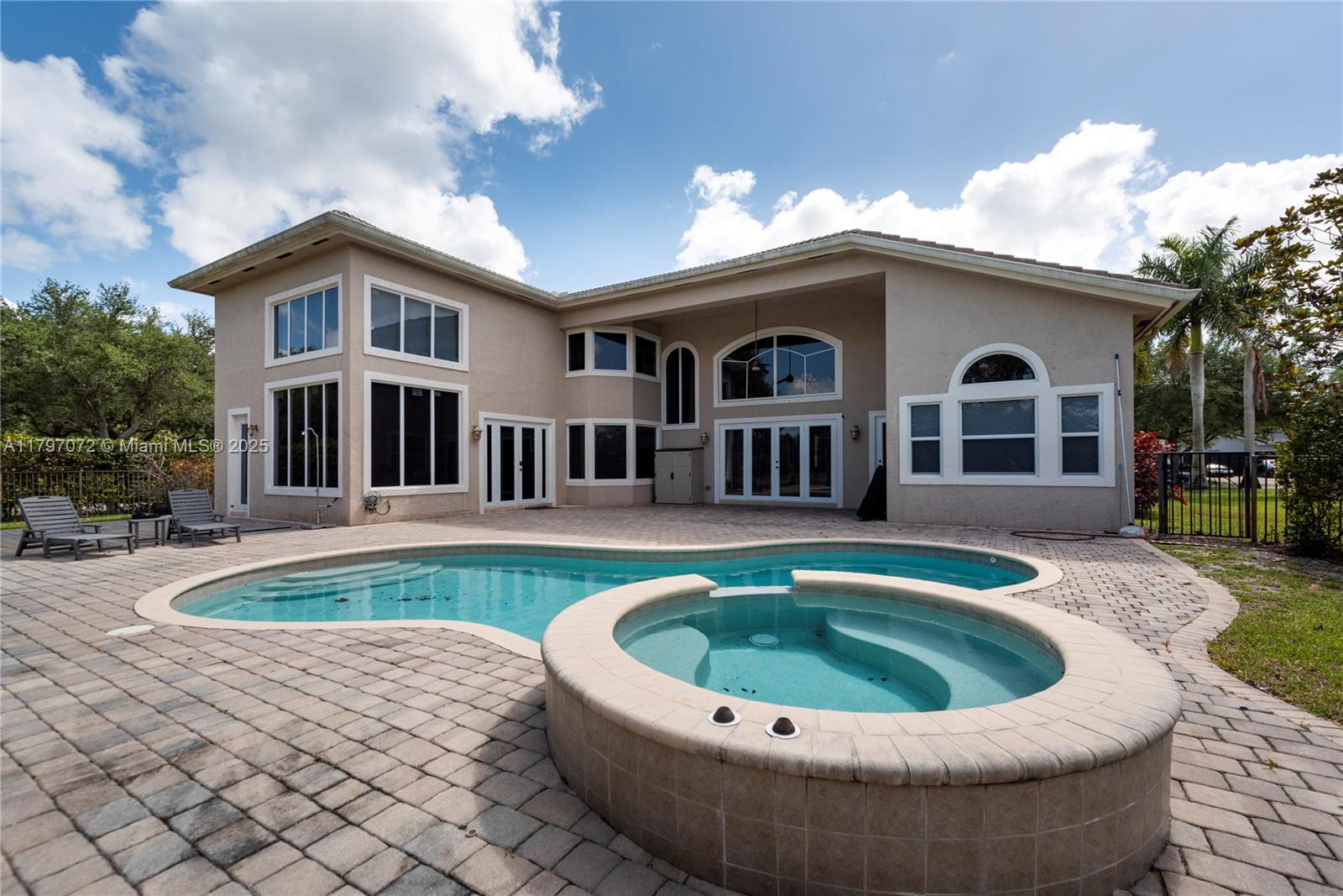 3469 Gulfstream Way, Davie, Broward County, Florida - 6 Bedrooms  
6 Bathrooms - 