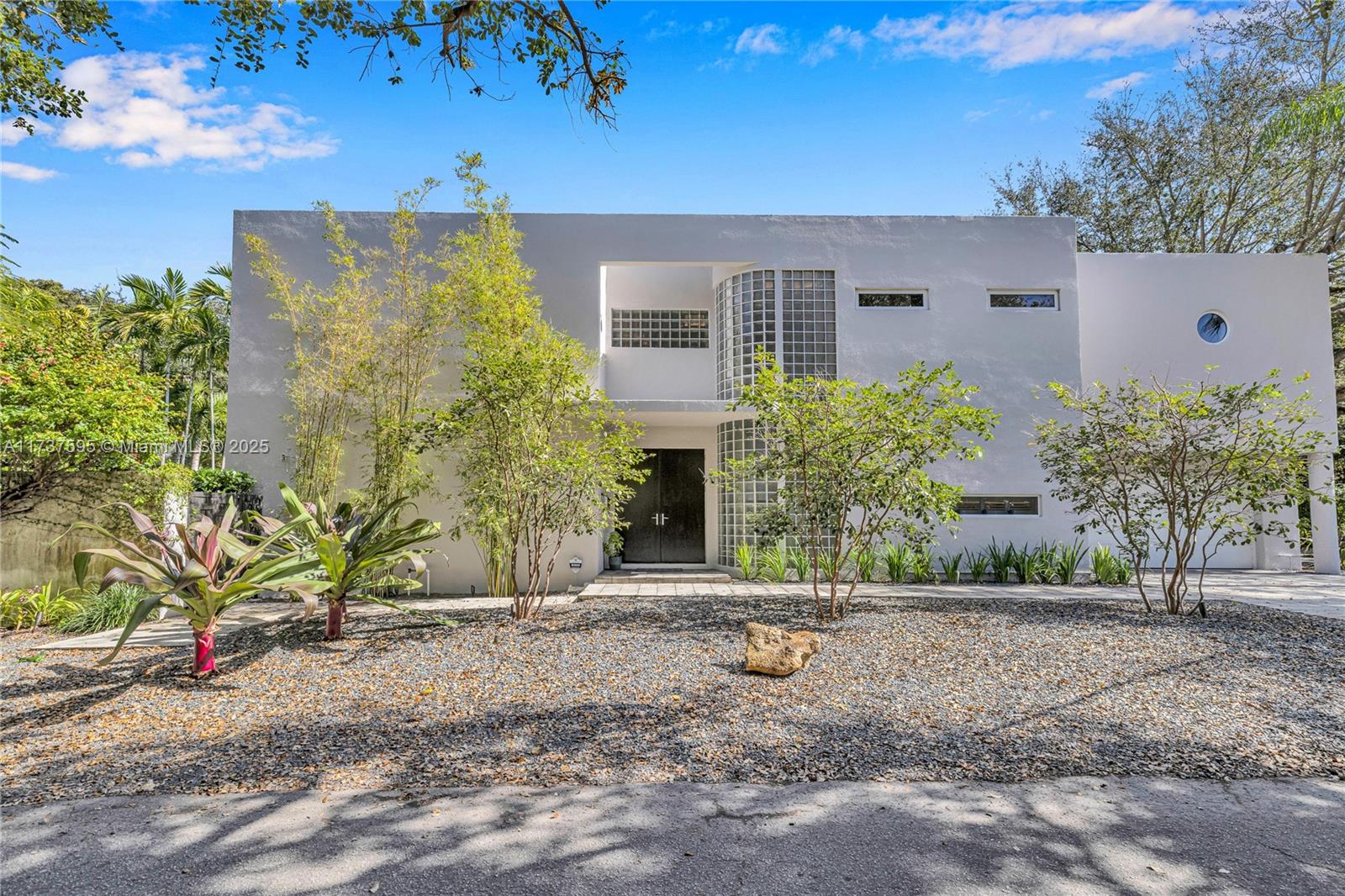 SOLANA PARK ADDN - Residential