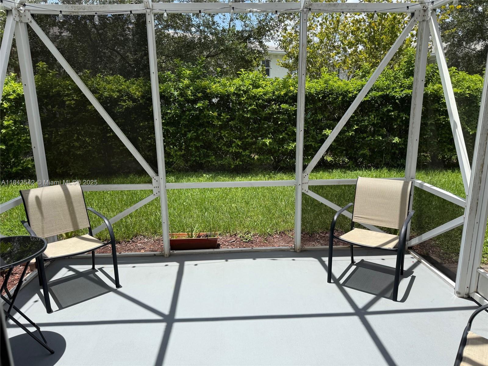 CORAL SPRINGS VILLAGE GRE - Residential