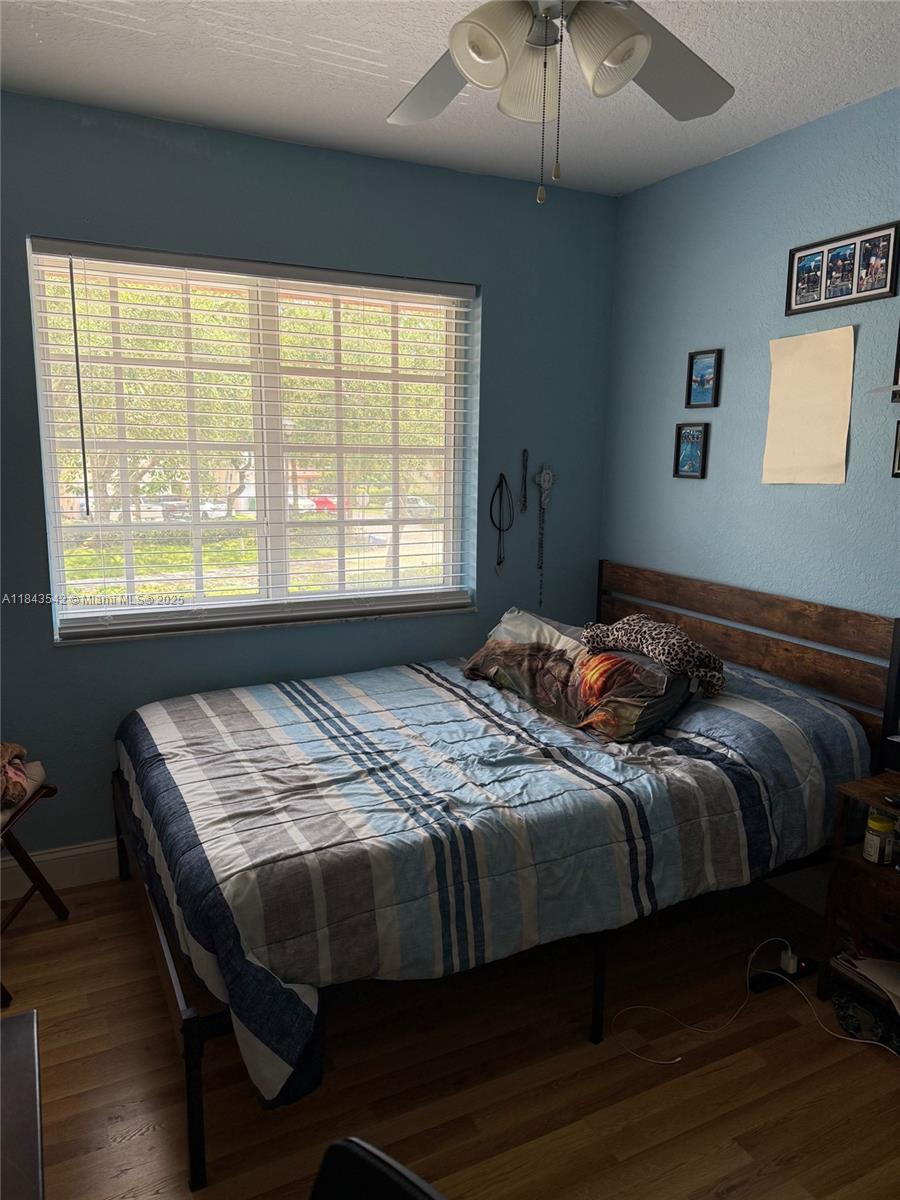 CORAL SPRINGS VILLAGE GRE - Residential