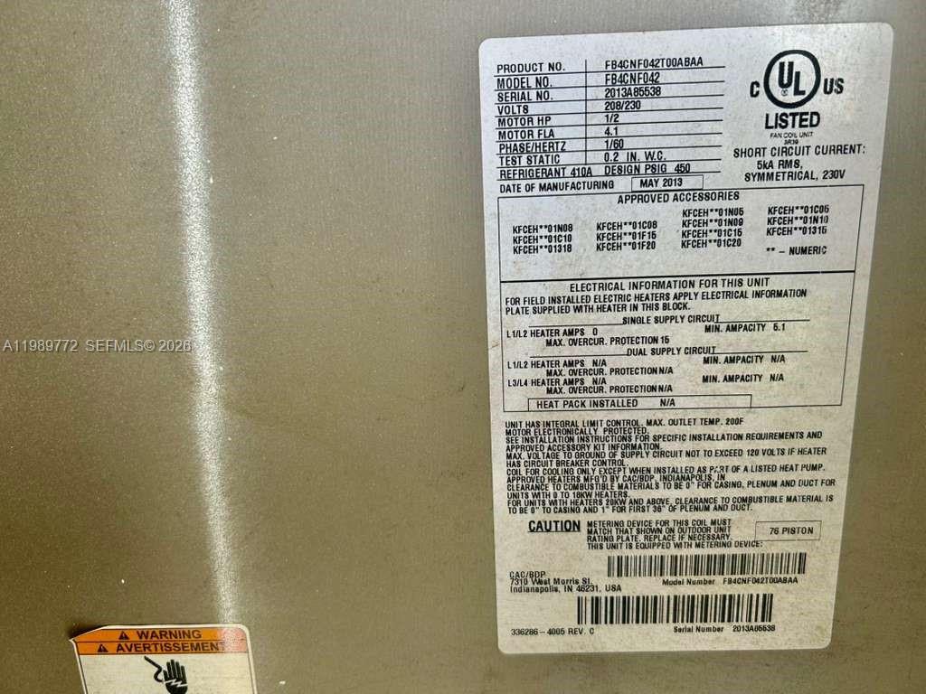 HOLLYWOOD HILLS - Residential