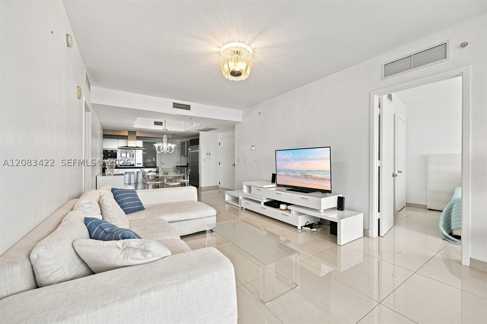 18201 Collins Ave 802