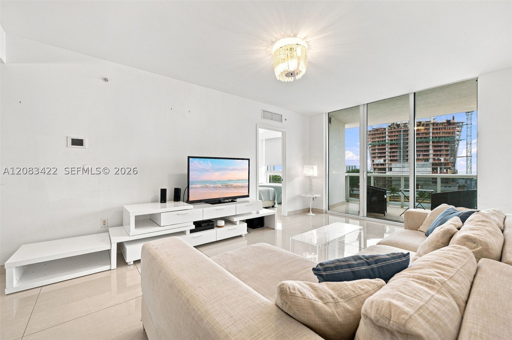 18201 Collins Ave 802