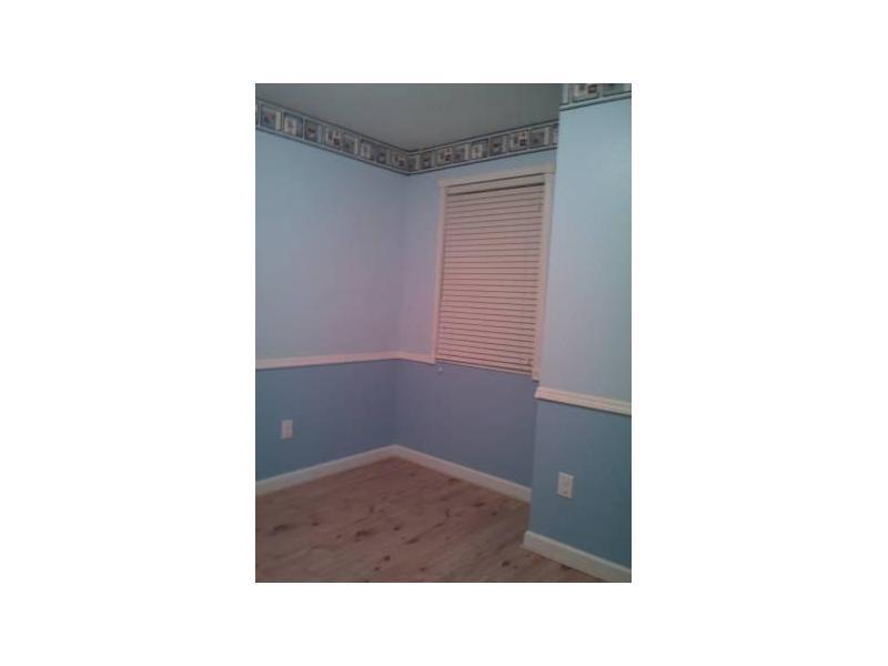 EXCELLENT CONDITIONS 3/BEDS 2.5/BATHS TWO STORY UNIT AT FIJI AT OASIS. TILE FLOORS AND WOOD, SPACIOUS INTERIOR LAYOUTS,