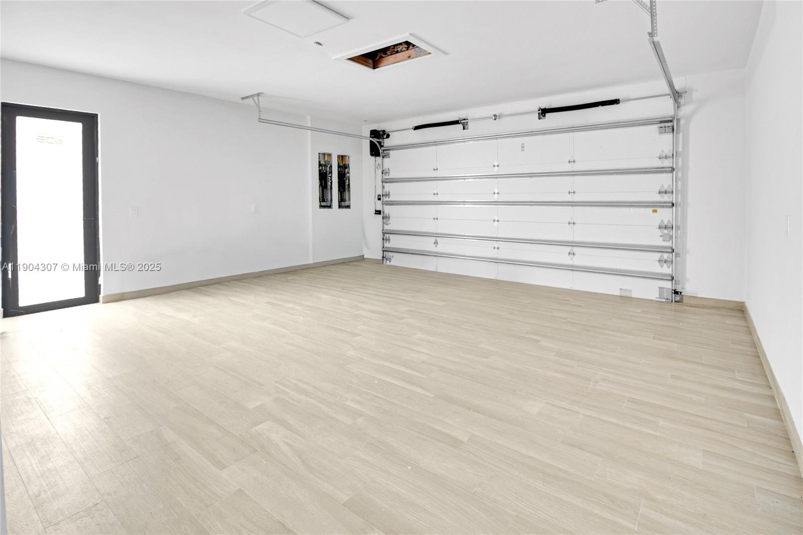 SWEETWATER ESTS SUB - Residential Lease