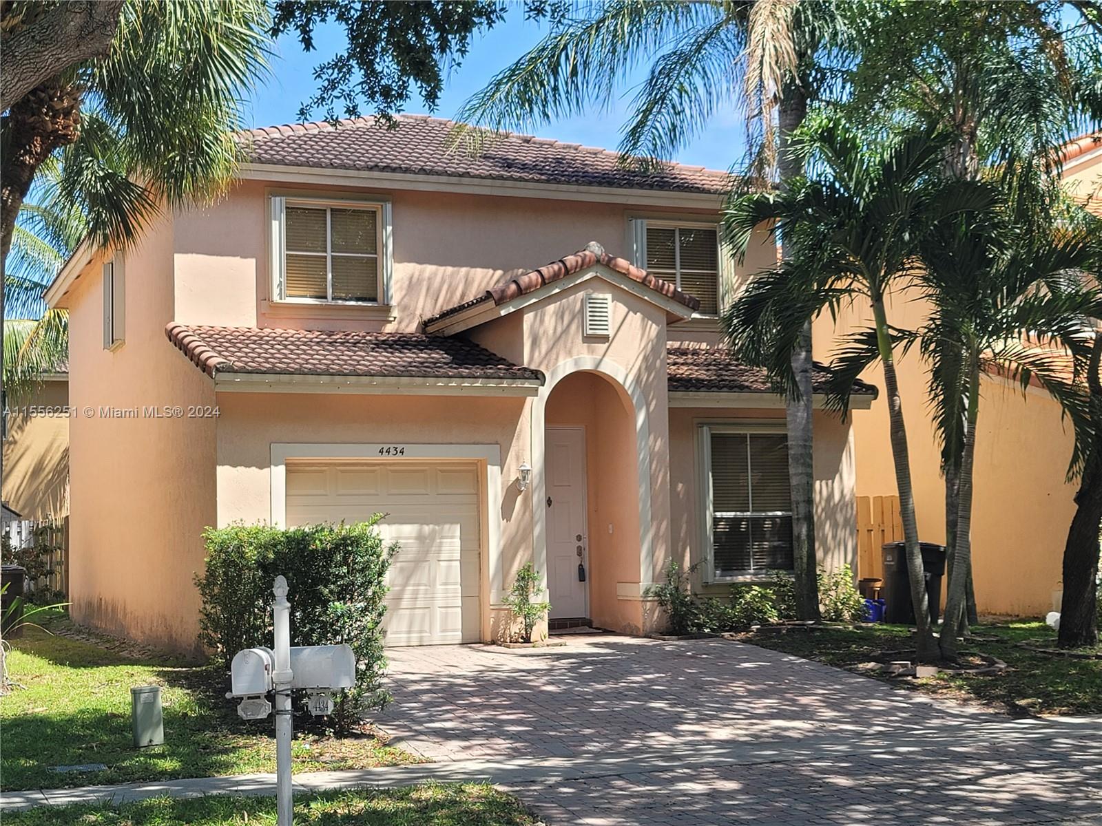 Rental Property at 4434 Lake Lucerne Cir Cir, West Palm Beach, Palm Beach County, Florida - Bedrooms: 4 
Bathrooms: 3  - $3,300 MO.