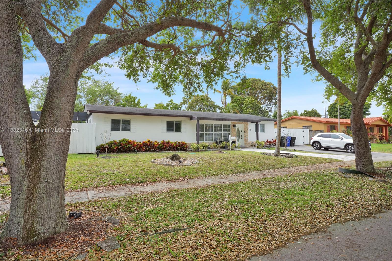 PICKWICK LAKE ESTS SEC 2 - Residential