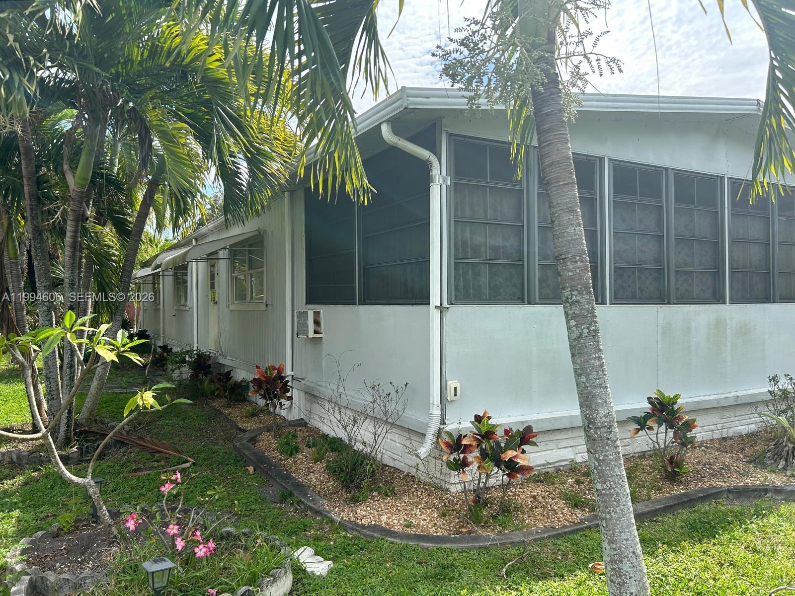 Everglades Lakes - Residential