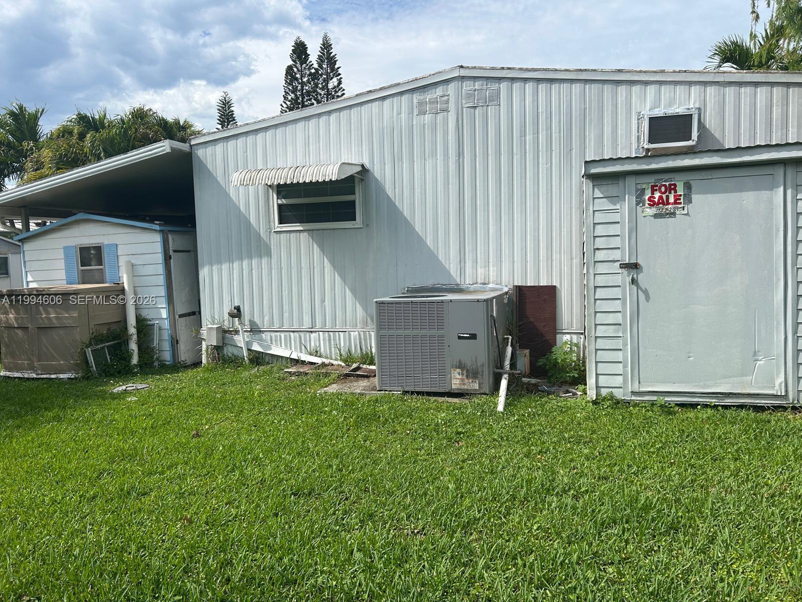 Everglades Lakes - Residential