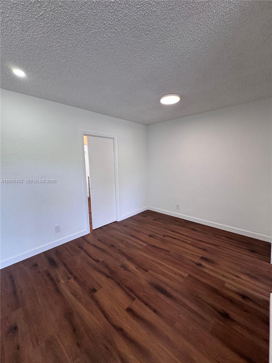 ASTOR CONDO - Residential