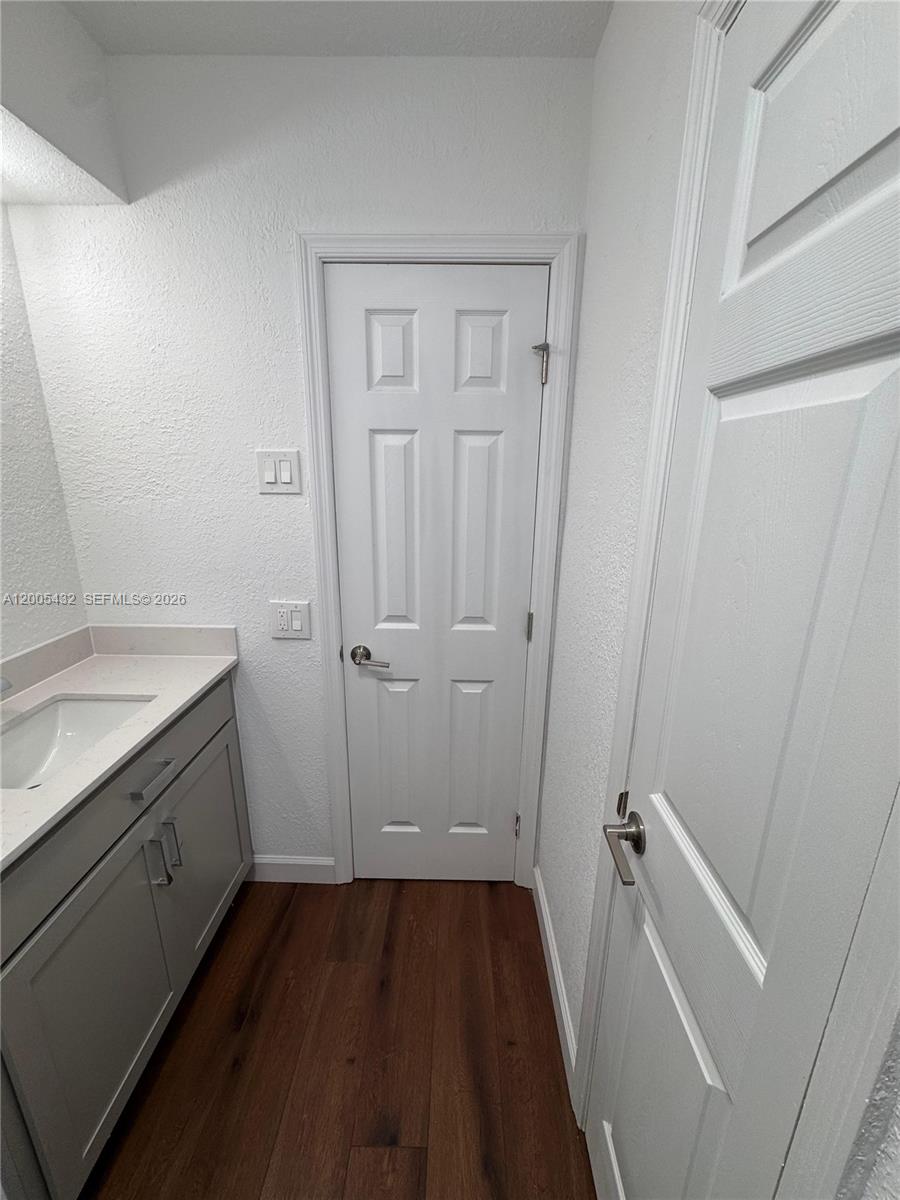 ASTOR CONDO - Residential