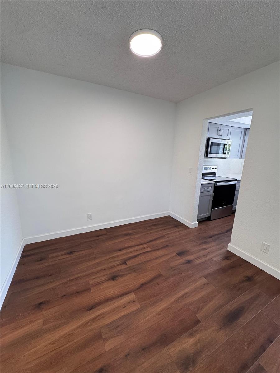 ASTOR CONDO - Residential